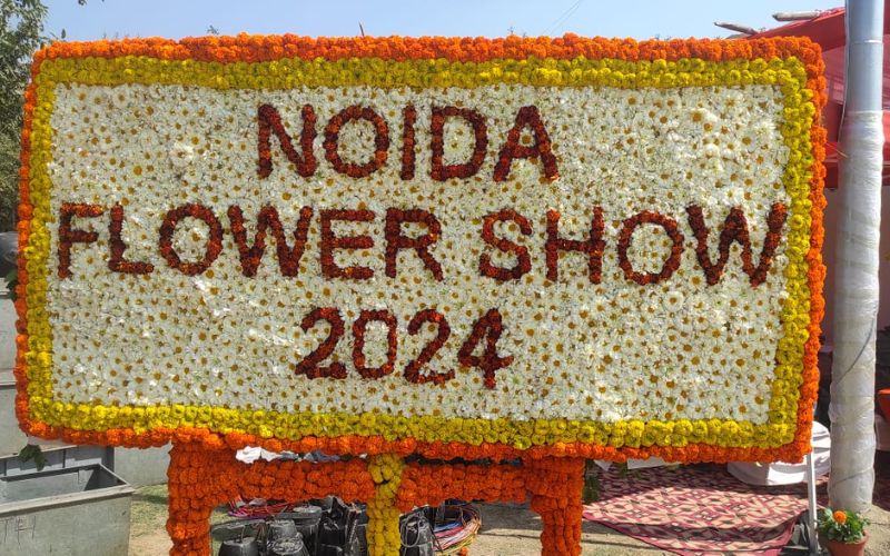Flower show organized in Noida