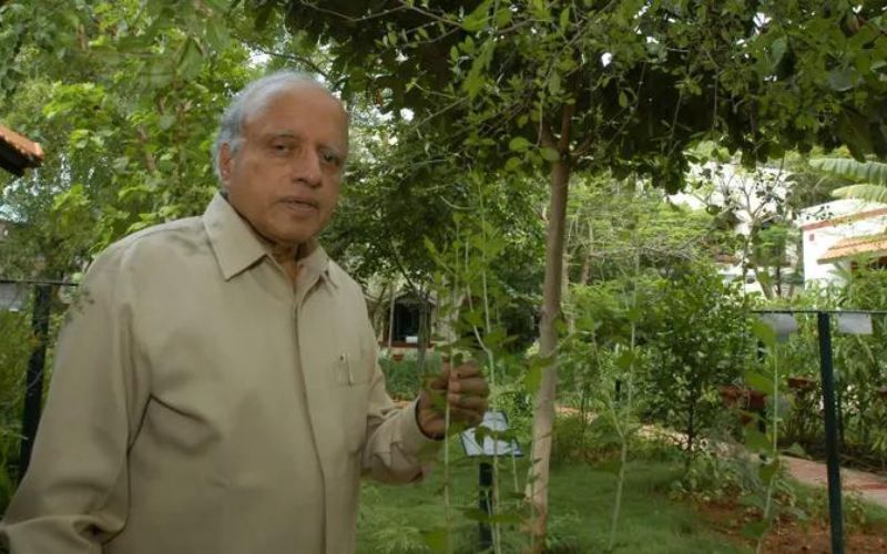 Late agricultural scientist Mankombu Sambasivan Swaminathan, considered the father of 'Green Revolution' in India, will be honored with Bharat Ratna.