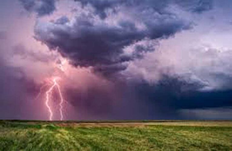 Air pollution increases chance of lightning strike: Study finds