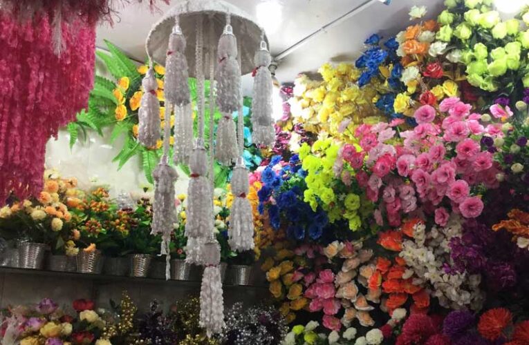 Sonipat witnesses surge in flower sales amid Navratri festivities