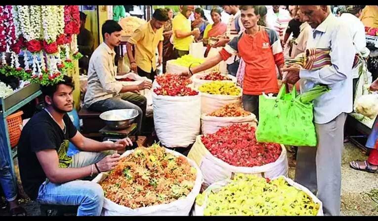 Flower prices surge ahead of Diwali amid natural calamities