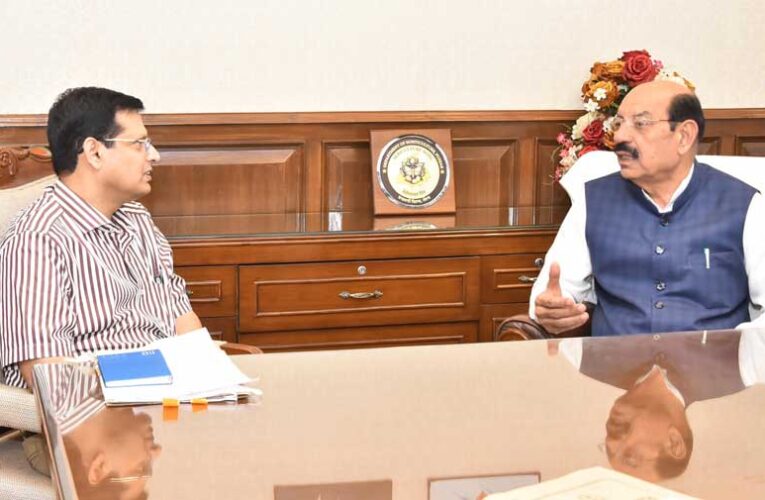 Horticulture Minister reviews schemes for farmers’ benefits