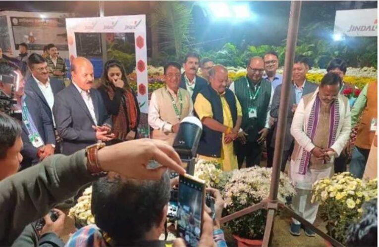 Nature lovers flock to witness Raipur’s flower show