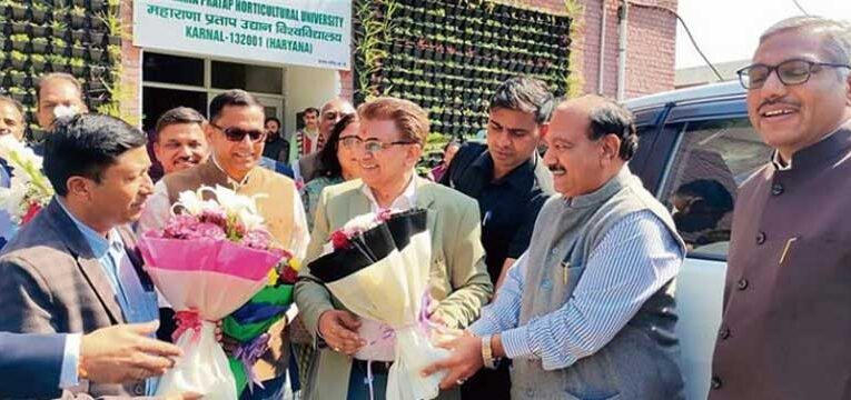 VC inspects Maharana Pratap Horticulture University in Chandsauli